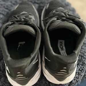 HOKA Women’s shoes size 8.5B, in great condition.